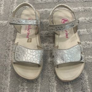 Naturino silver sandals